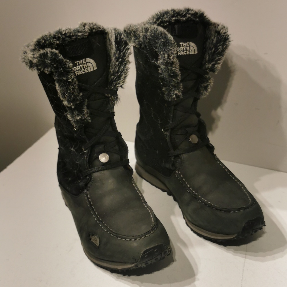 The North Face Allure Size 8,5 Lined Lace-Up Faux Fur Black Quilted Snow Boots